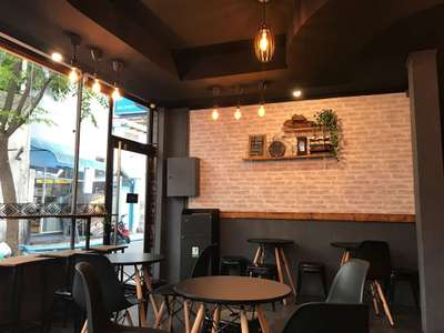 AV Restaurant atypique avec terrasse de 50 places