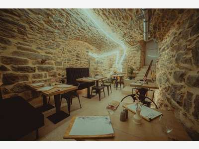 Vente restaurant tout en pierres rénové à Aubenas
