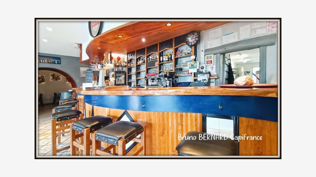 Bar-restaurant à vendre route passante à Aureilhan