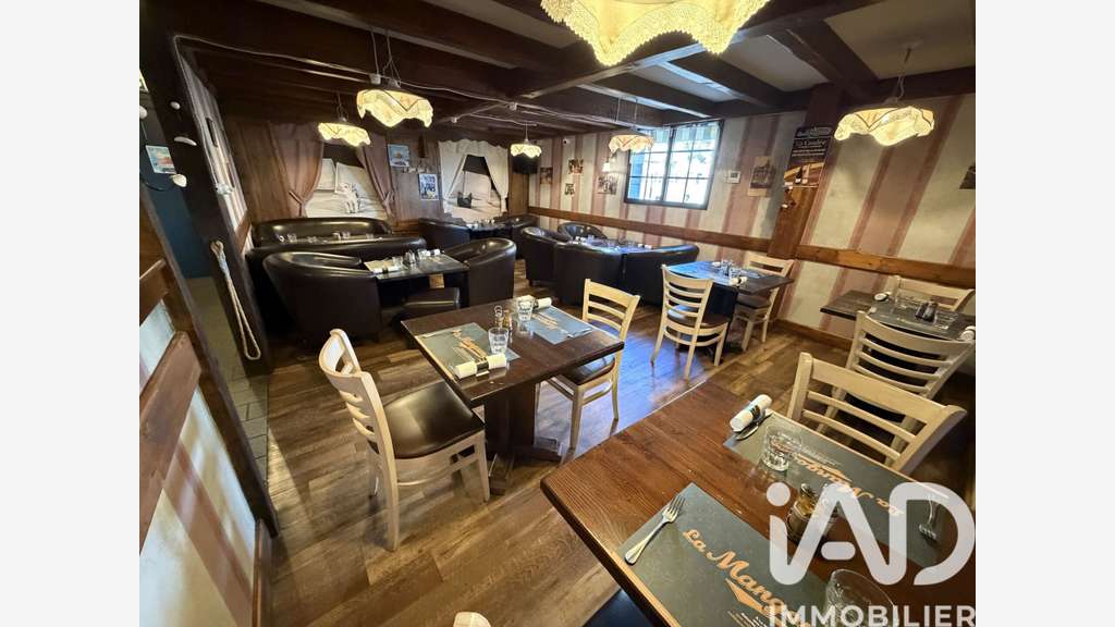 Vente restaurant en zone commerciale à Aurillac