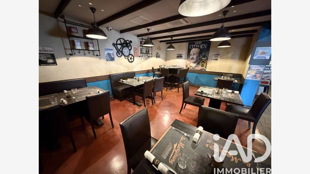 Vente restaurant en zone commerciale à Aurillac