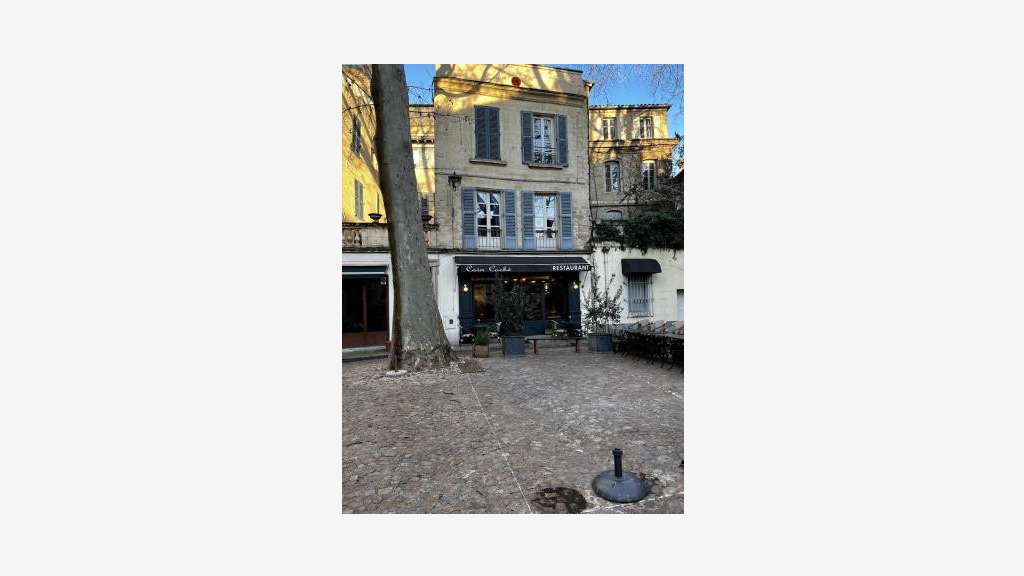 Vente restaurant gastro à Avignon Palais des Papes