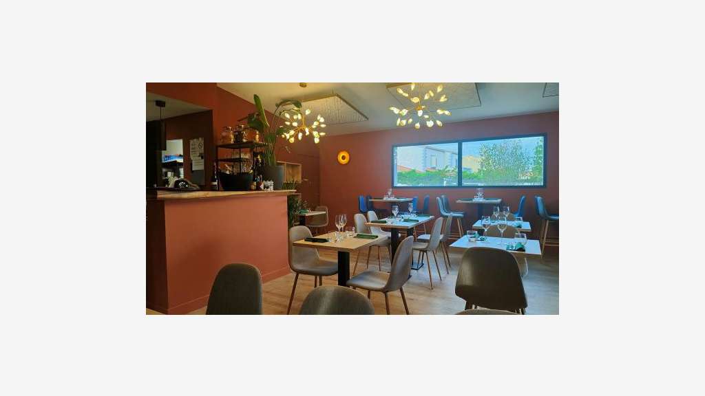 Vente restaurant 40 cvts + extérieur grand Avignon