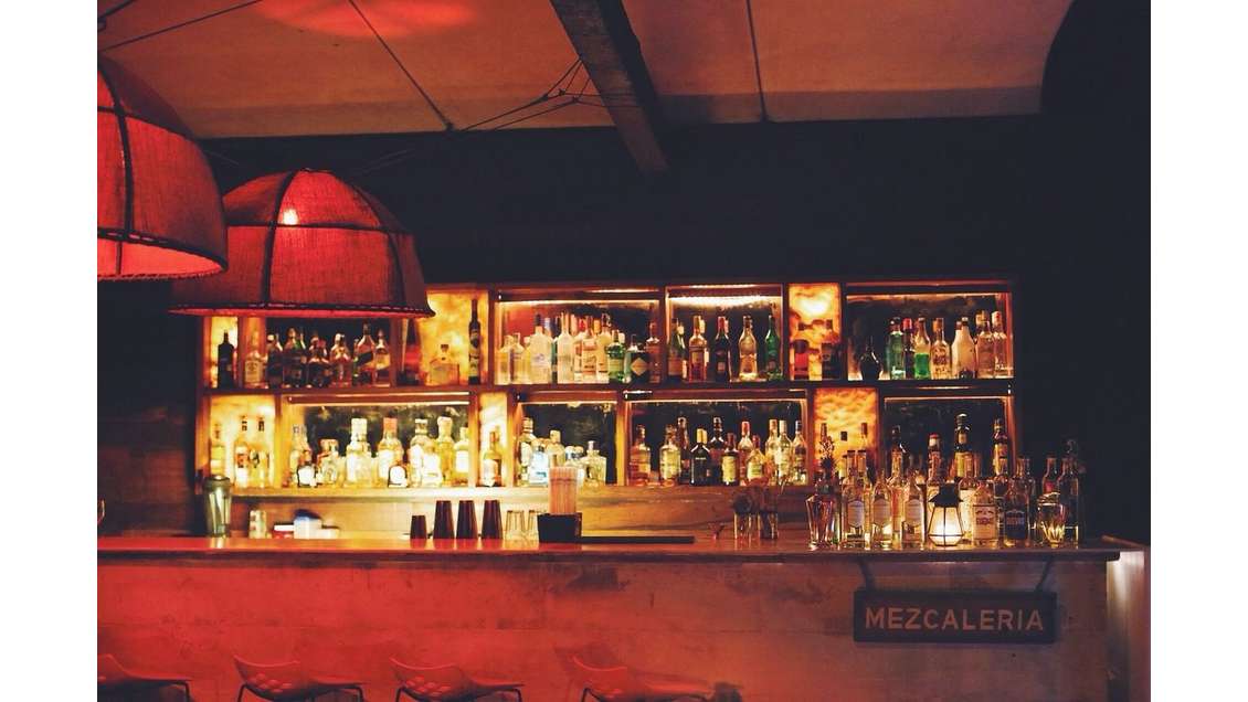 Vente restaurant terrasse à Biarritz rue dynamique