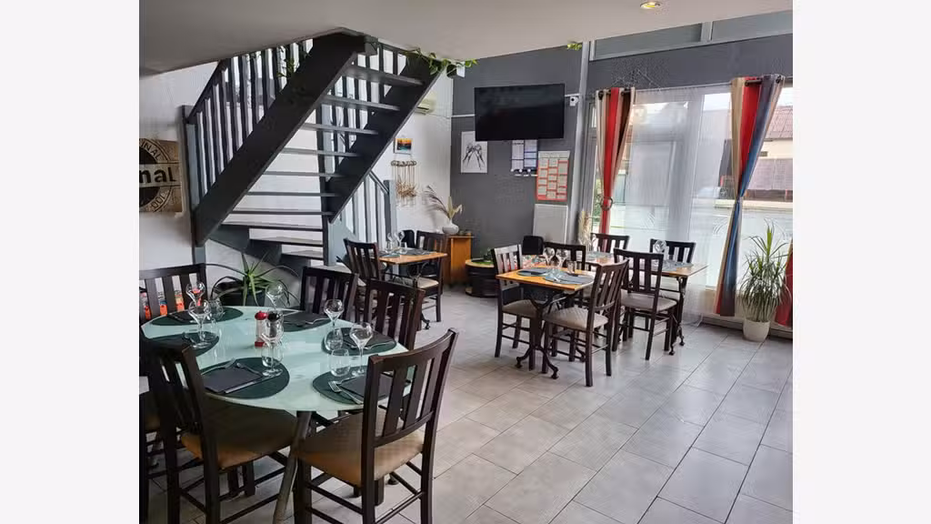 Cède restaurant 100 cvts terrasse secteur Blois