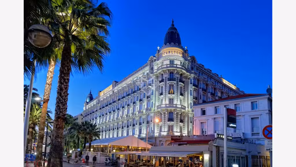 À vendre fonds de commerce de 53m² à Cannes centre