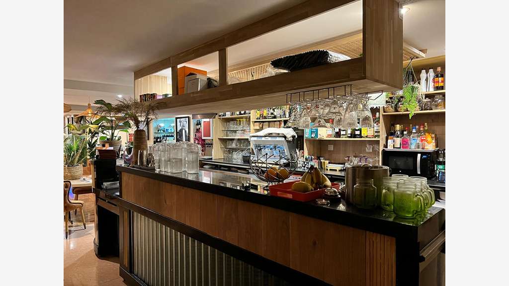 Vente restaurant terrasse très bien placé à Cannes