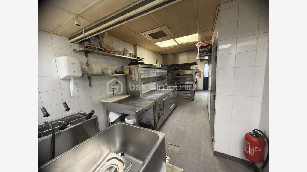 AV FDC restauration pizzeria à cannes rue passante