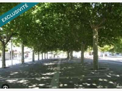 A vendre restaurant lic 3 au centre de Carnoux