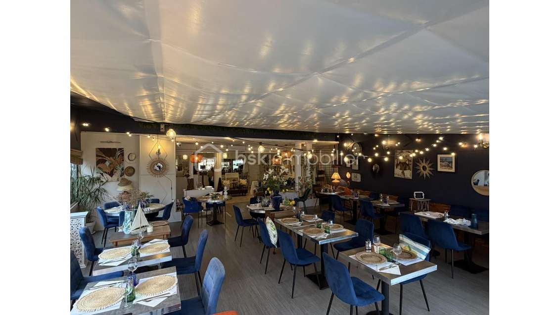 AV restaurant empl premium face Port de Cavalaire