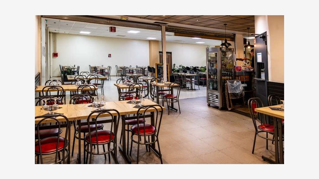 Restaurant avec terrasse à vendre à Cergy