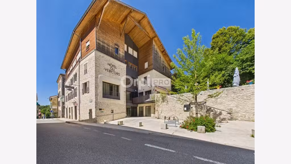 Vente hôtelrestaurant proche stations de ski 38