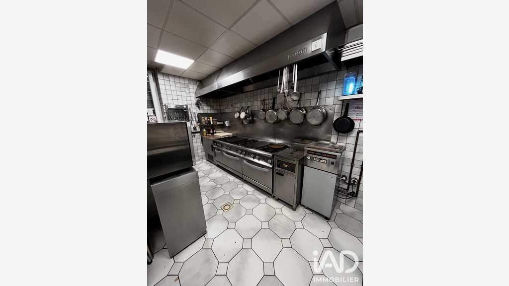 Vente restaurant bar de 150m² à Châtel St Germain