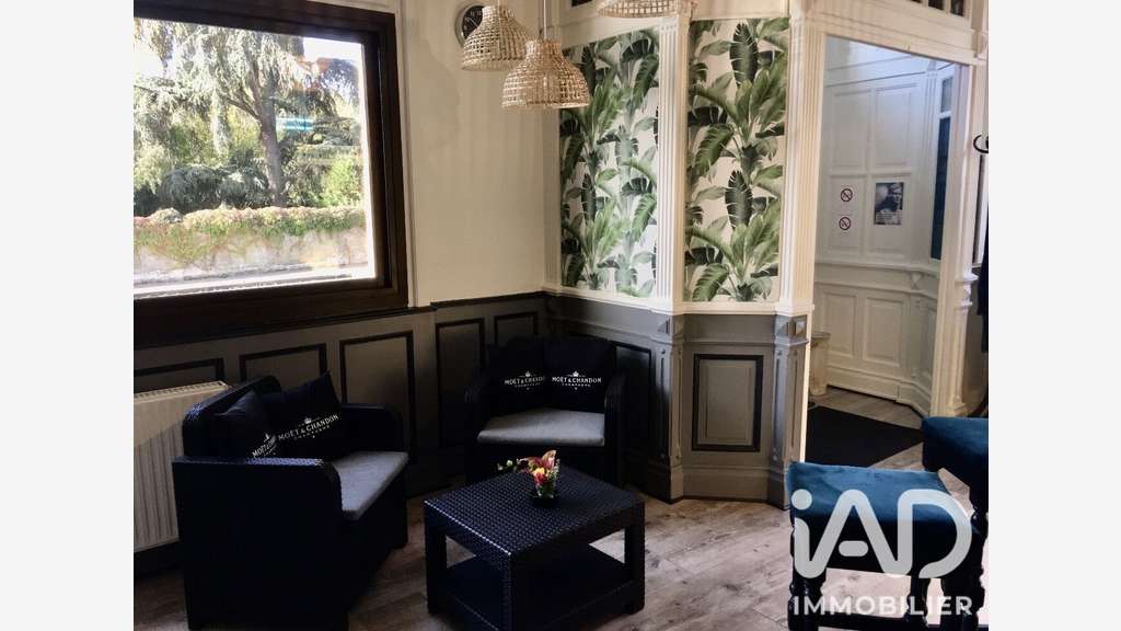 Vente restaurant bar de 150m² à Châtel St Germain