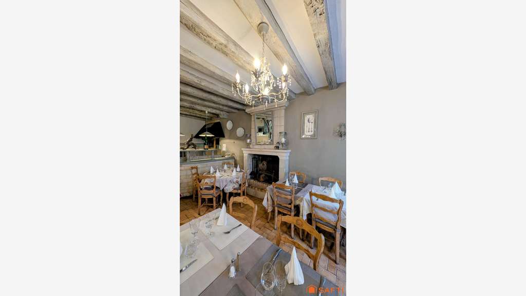 Vente restaurant dans le centre ville de Chinon