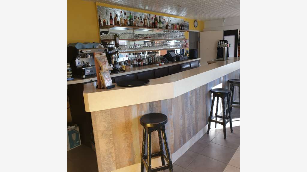 Vente bar restaurant lic IV log empl N°1 dept 22