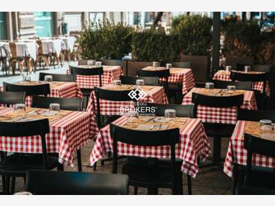 Vente restaurant parfait état en zc à Coulomiers