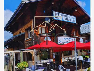 Vente bar restaurant front de neige à Crest Voland