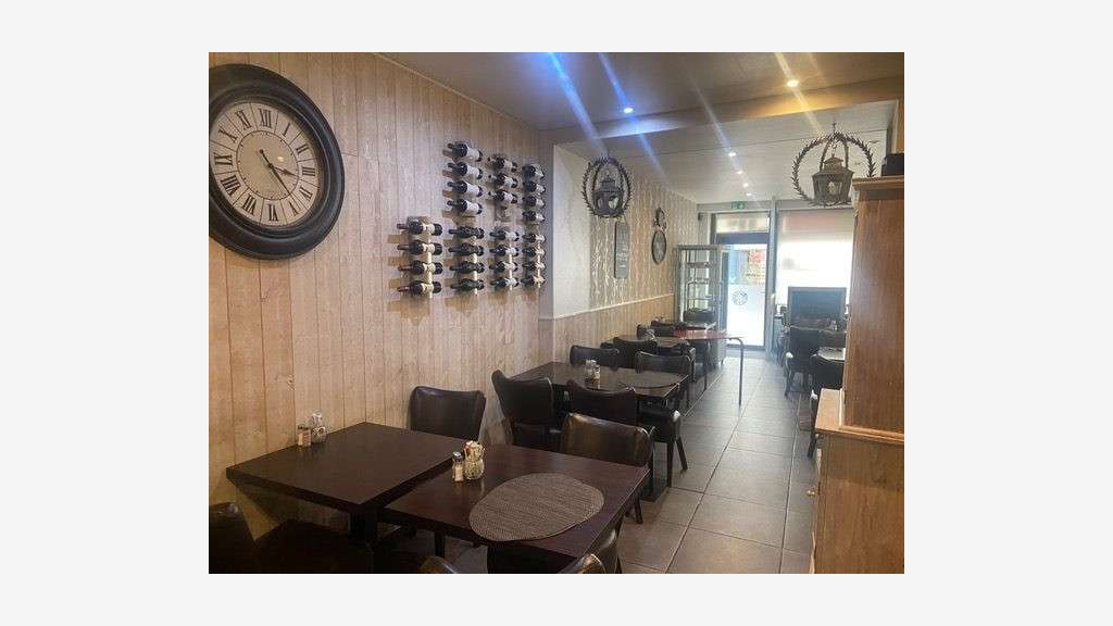 A vendre restaurant de 76.5m² à Lagny empl N°1