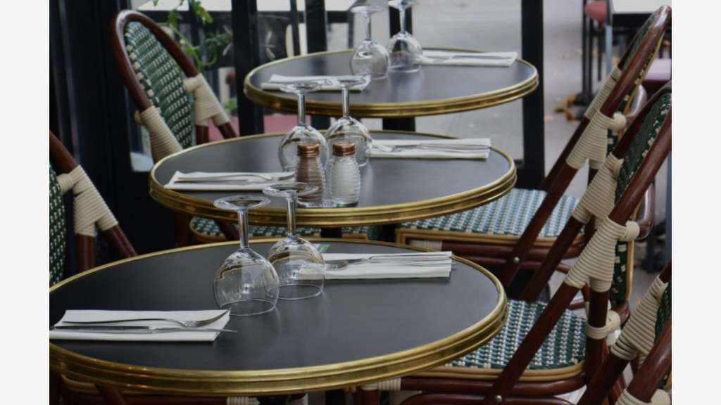 Vente brasserie bar terrasse au centre de Dinan
