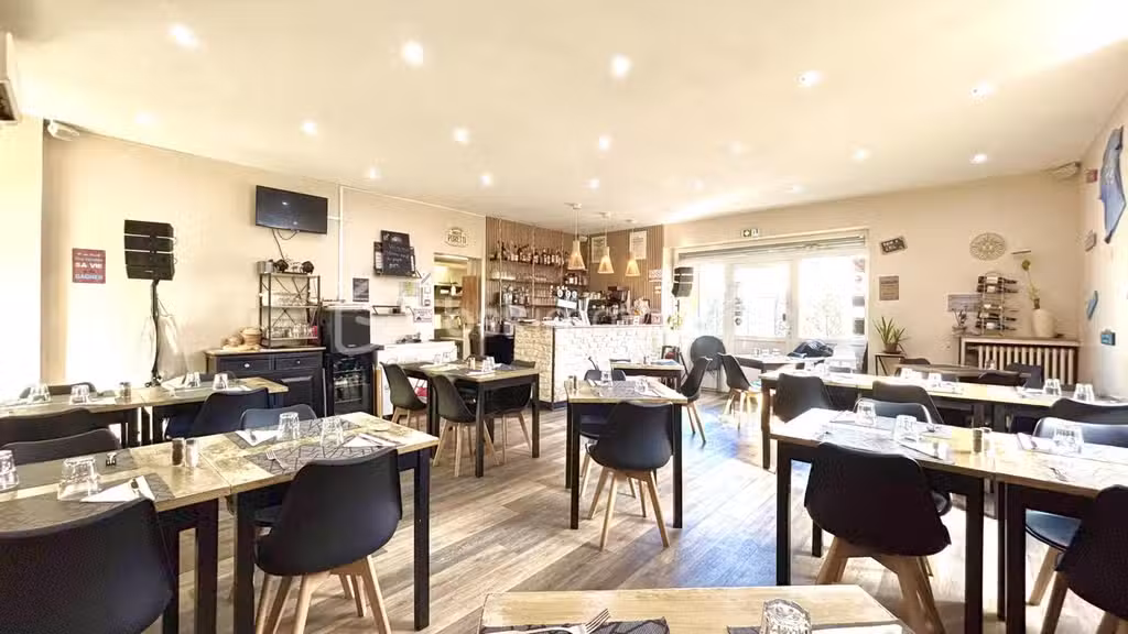 A vendre restaurant terrasse licence IV à Domarin