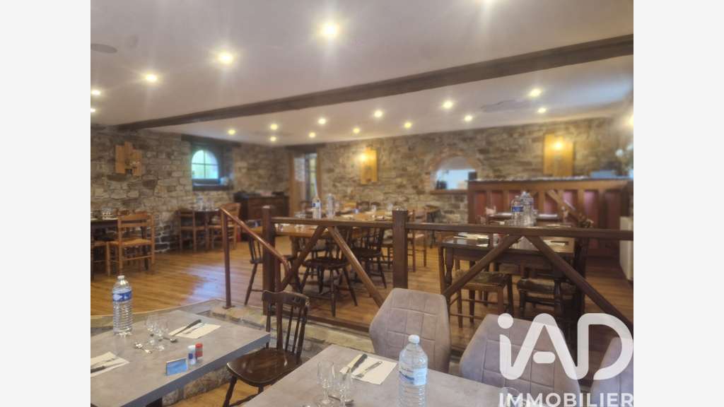 Vente charmant restaurant au centre de Domfront