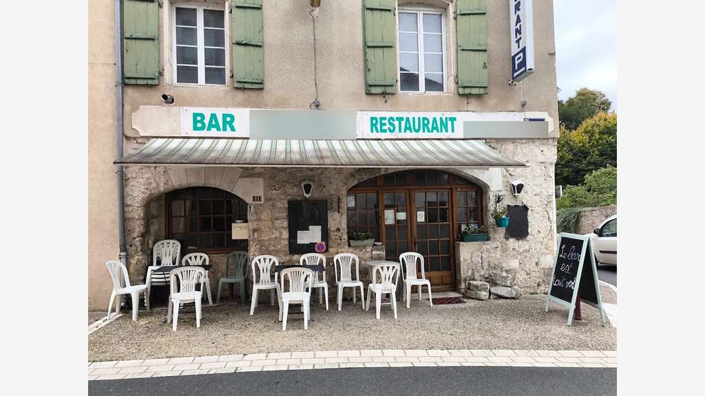 A vendre fonds et murs bar restaurant en Dordogne