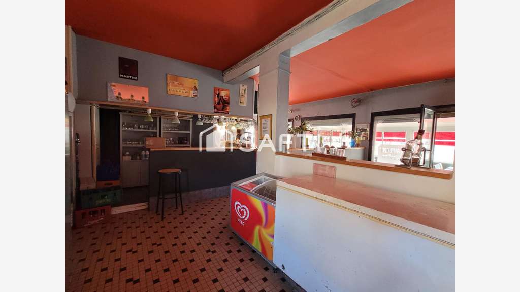 Cède restaurant bar licence IV Saint-Pierre-la-Mer