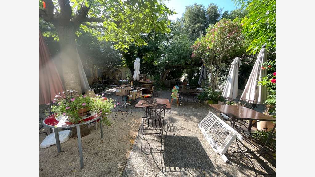 Vente restaurant murs et fonds à Fontvieille