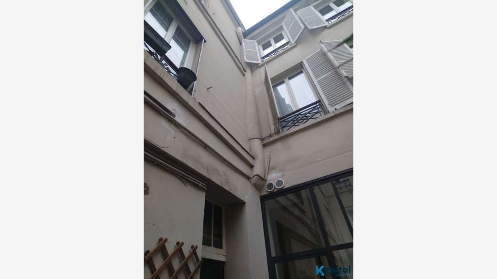 Vente restaurant faible loyer bien placé 75009