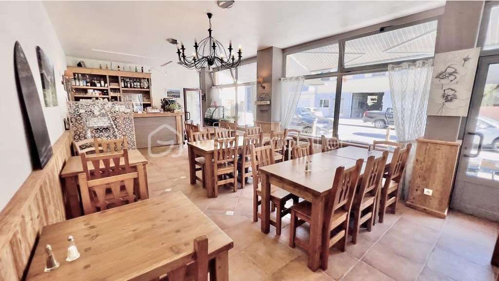AV restaurant excellente notoriété à Fourneaux