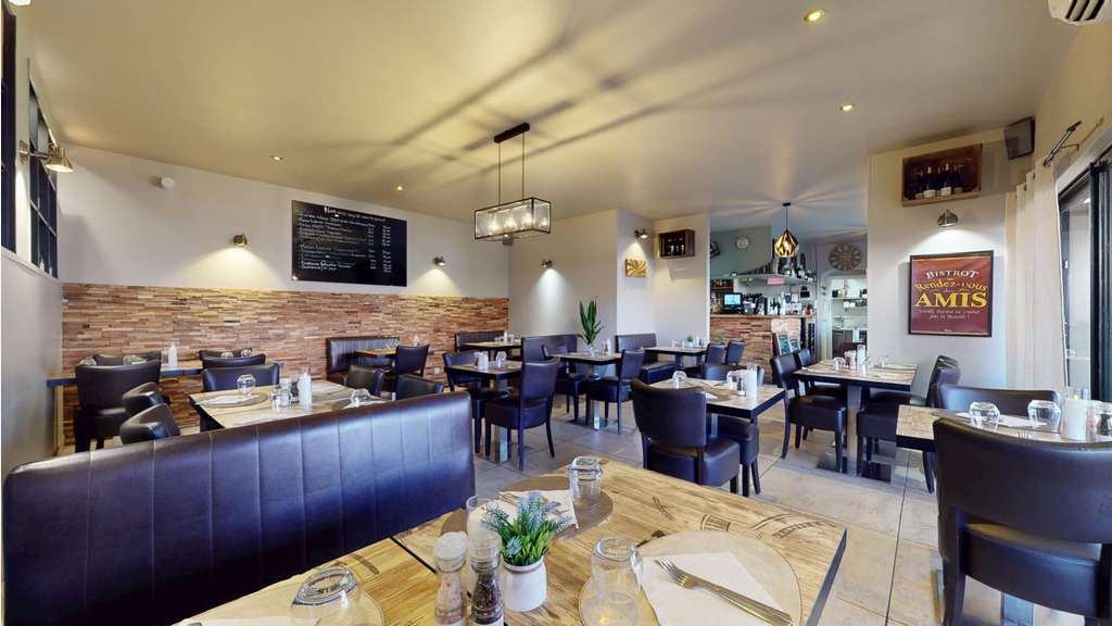 A vendre restaurant sur empl idéal 1 bis à Fréjus