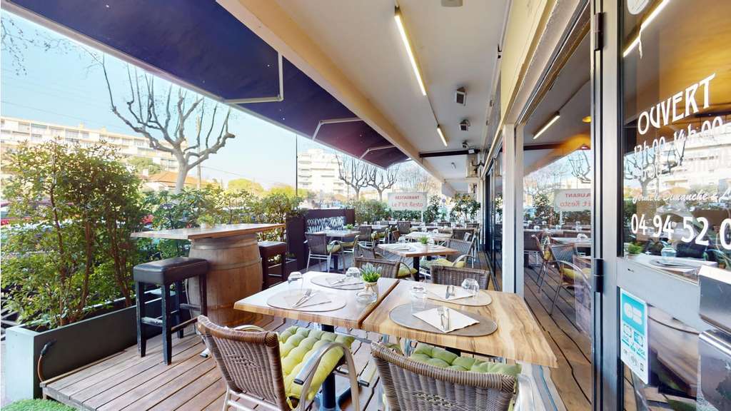 A vendre restaurant sur empl idéal 1 bis à Fréjus