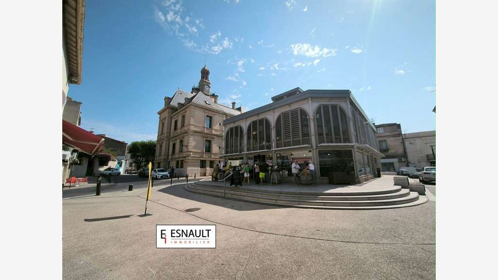 Cède étal traiteur 9m² aux halles de Frontignan