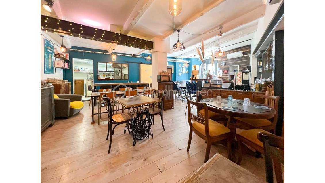 AV restaurant traditionnel axe passant Frontignan