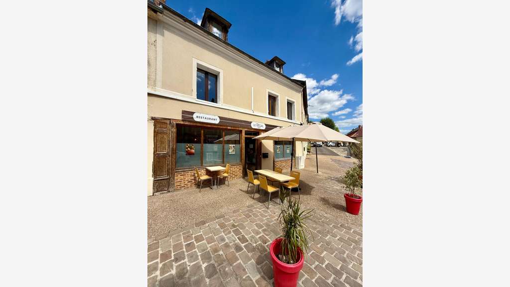 Restaurant équipé avec terrasse –Belle opportunité
