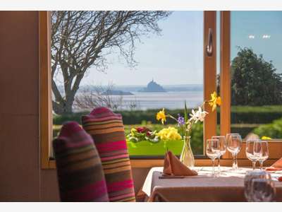 AV restaurant licence IV vue sur la baie Manche