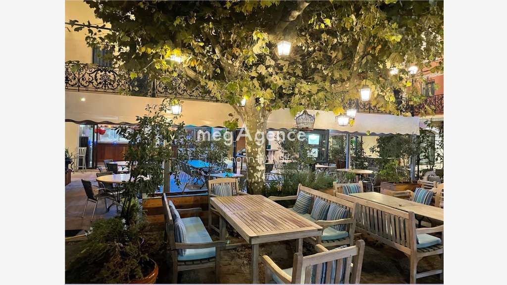 Vente FDC restaurant forte visibilité Port Grimaud