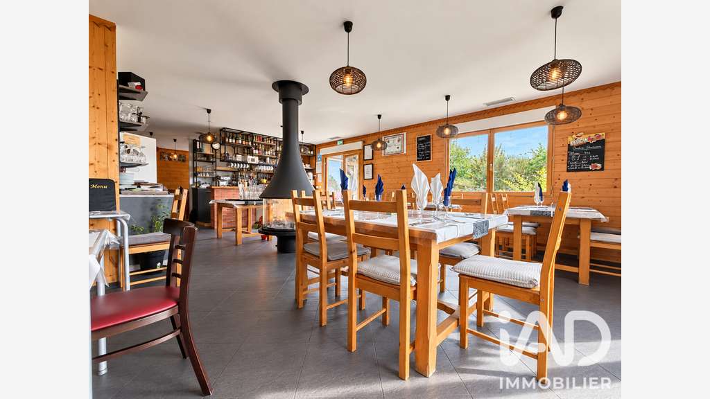Vente crêperie restaurant à Huillé Lézigné