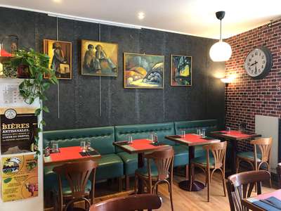 AV beau restaurant à l'année aux portes du massif