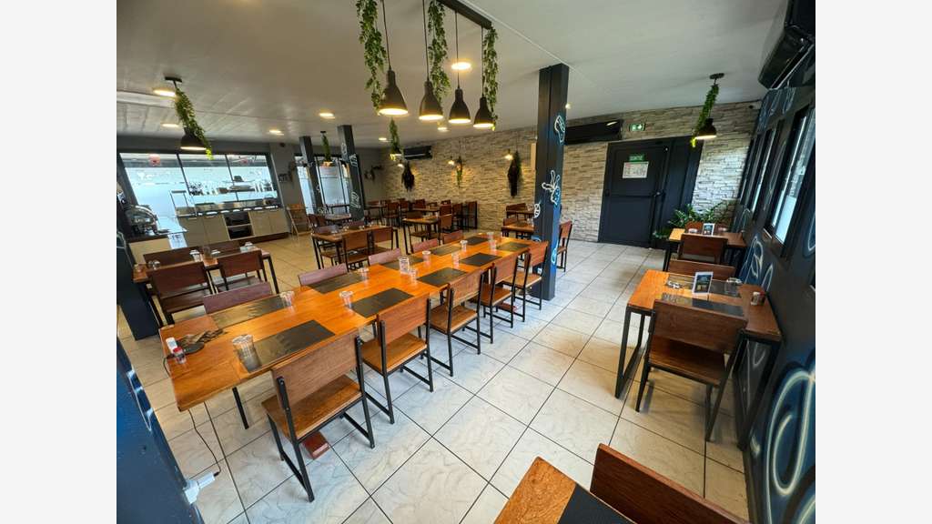 A vendre superbe restaurant avec terrasse à Kourou
