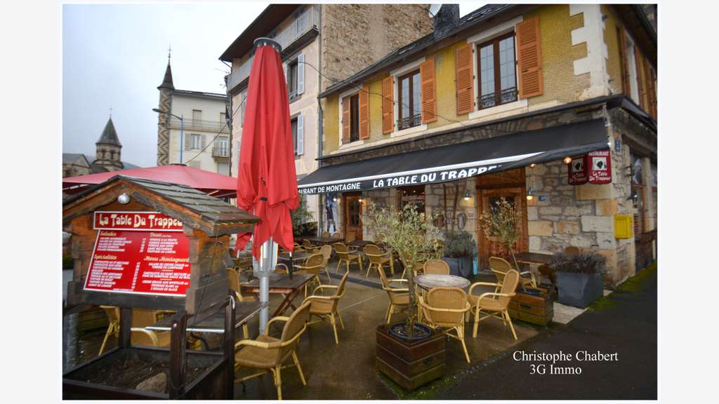 A vendre restaurant 35 couv La Bourboule bel empl
