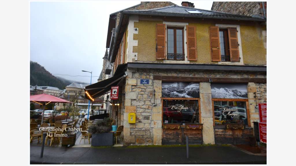 A vendre restaurant 35 couv La Bourboule bel empl