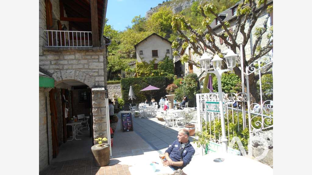 Vente restaurant bar salon de thé à La Malène