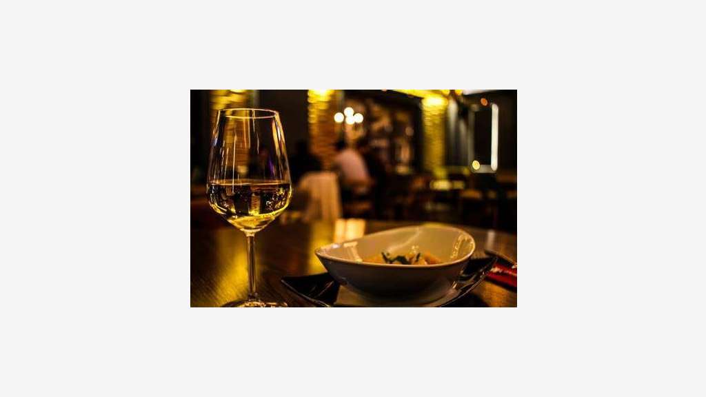 Vente restaurant centre ville retro littoral 85