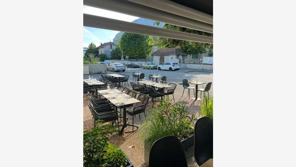 Restaurant à vendre au centre de la Terrasse