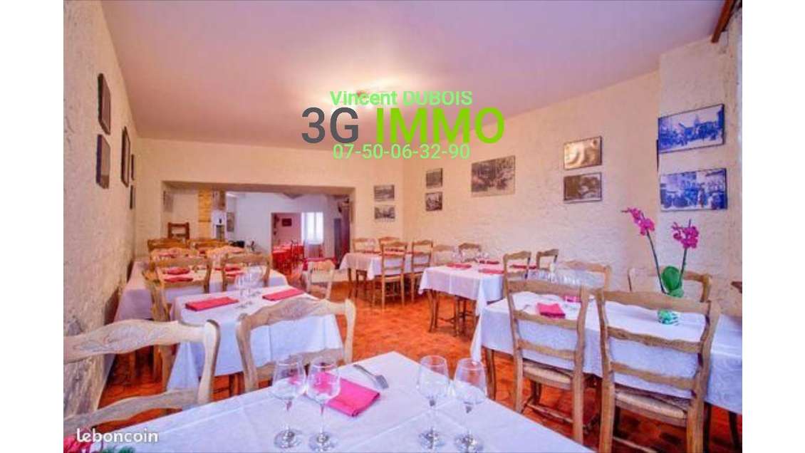 AV murs + fonds magnifique restaurant à Lalouvesc