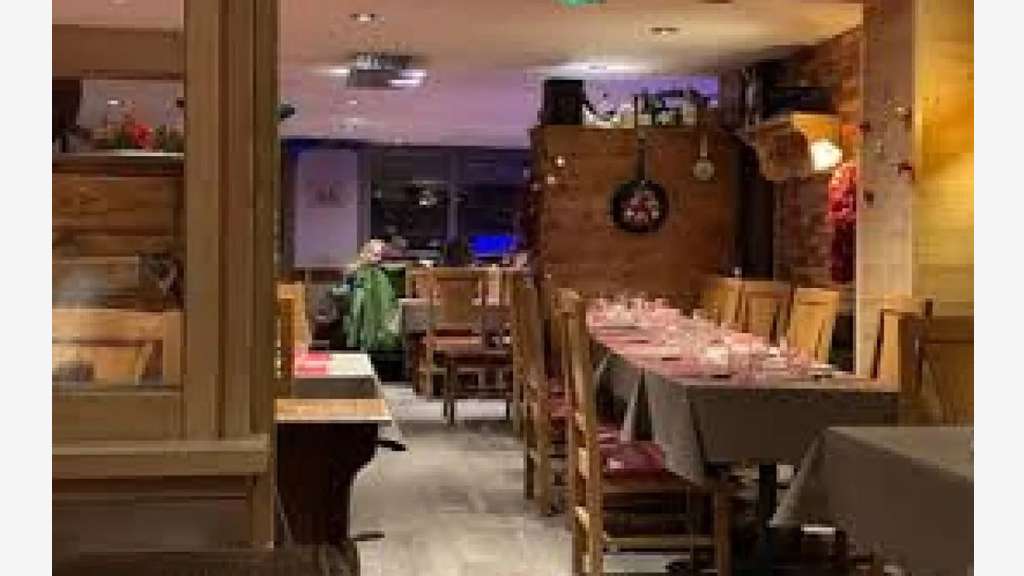 AV bar restaurant lic IV tarentaise paradiski 73