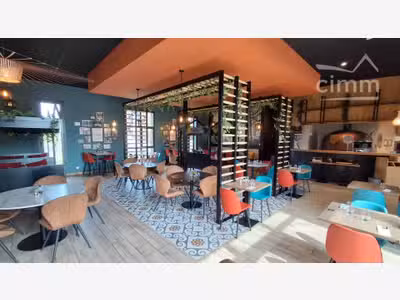 Restaurant à vendre au coeur de Contres