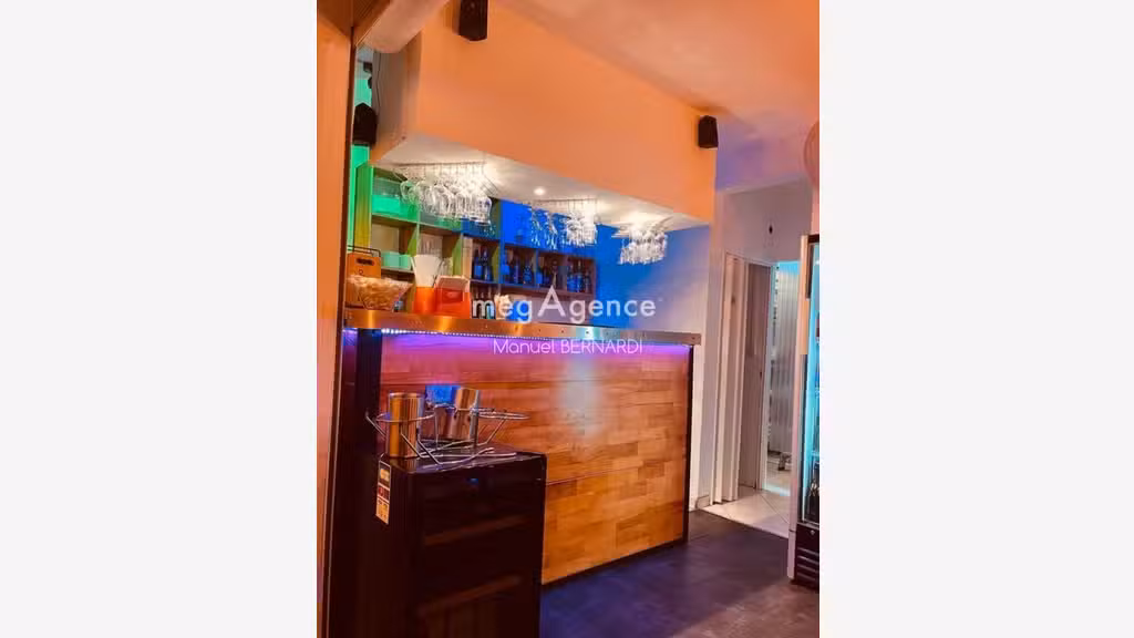 Vente restaurant zone touristique et animée 971